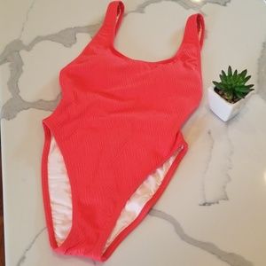 NWOT Vince Camuto Melon One Piece Swimsuit